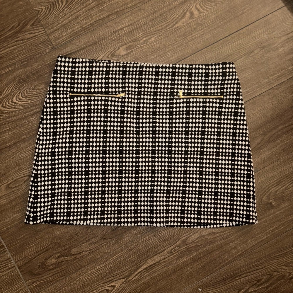 Black and White Checkered Skirt.
